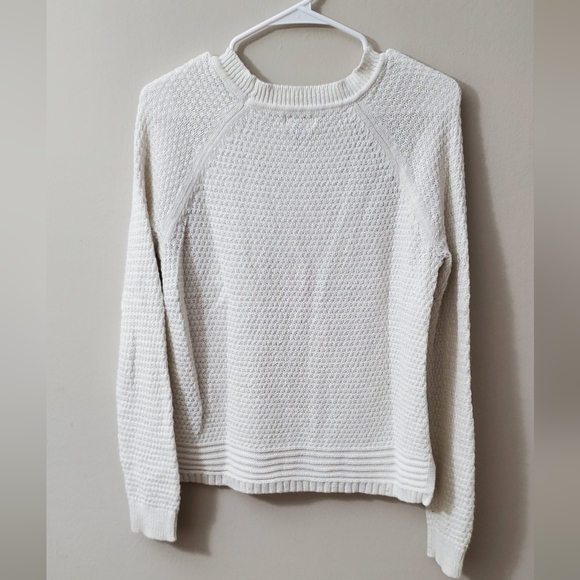 White Old Navy Sweater - Picture 2 of 2